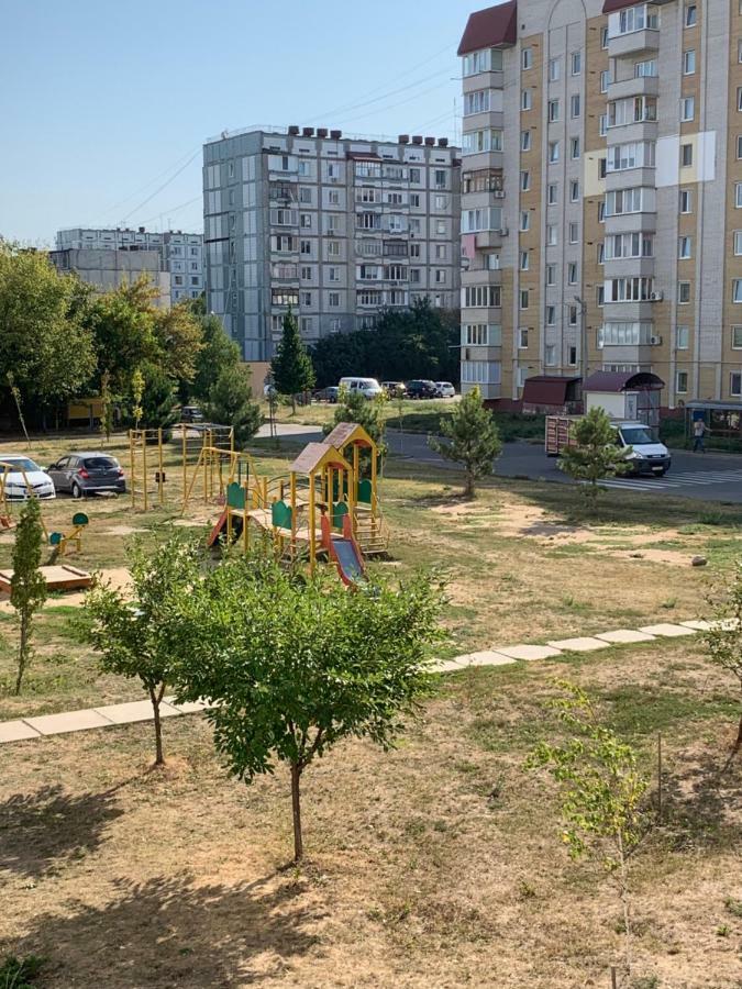 Семейные Апартаменты В Новом Районе У Софиевского Парка Umanʼ Exterior foto