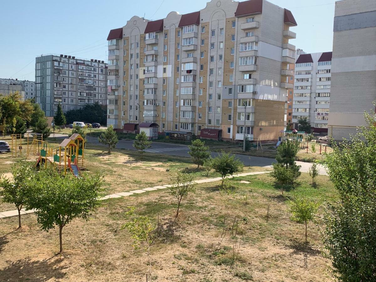 Семейные Апартаменты В Новом Районе У Софиевского Парка Umanʼ Exterior foto